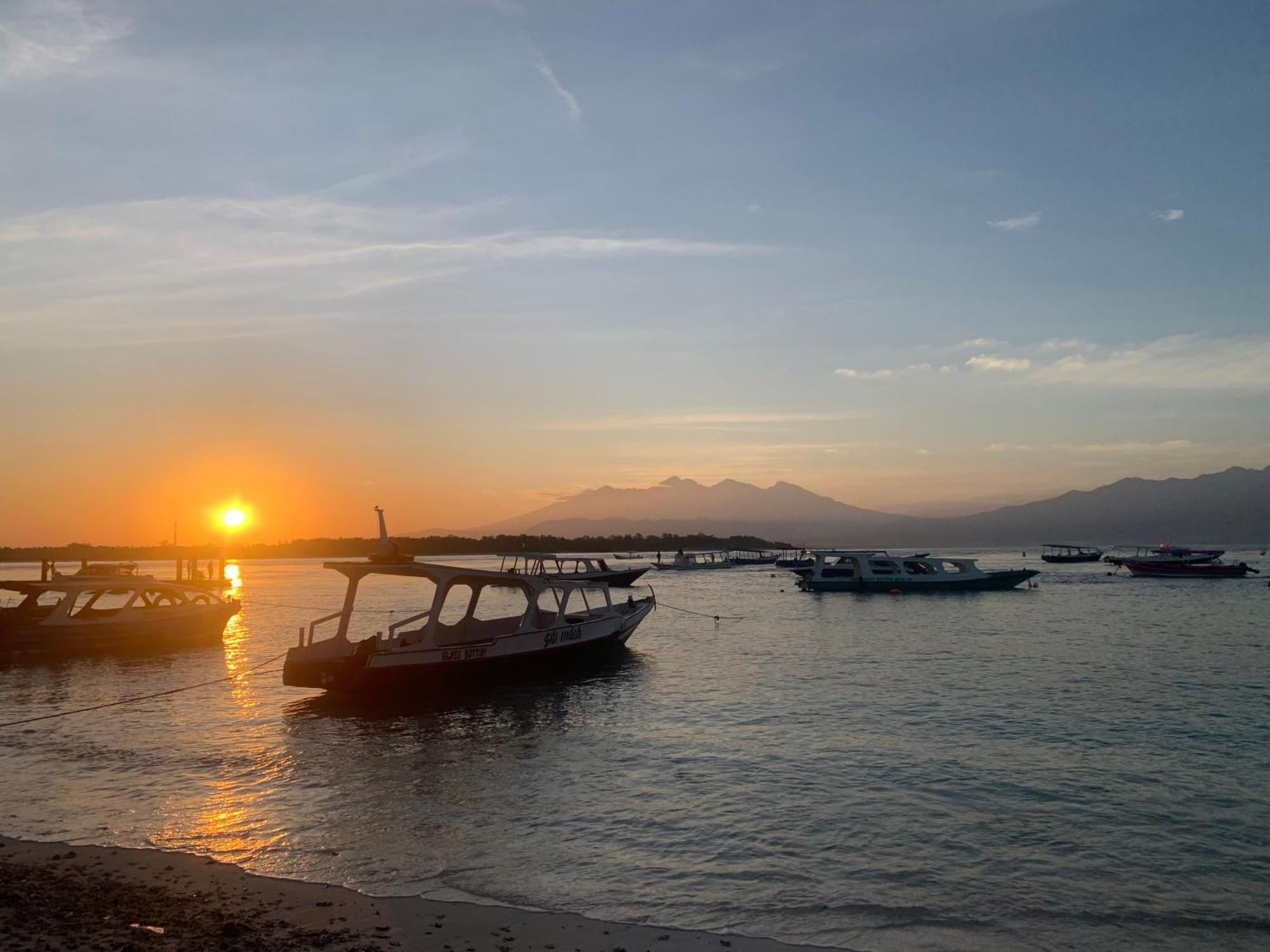 Готель Gili Davidoff Skyline Гілі-Траванган Екстер'єр фото